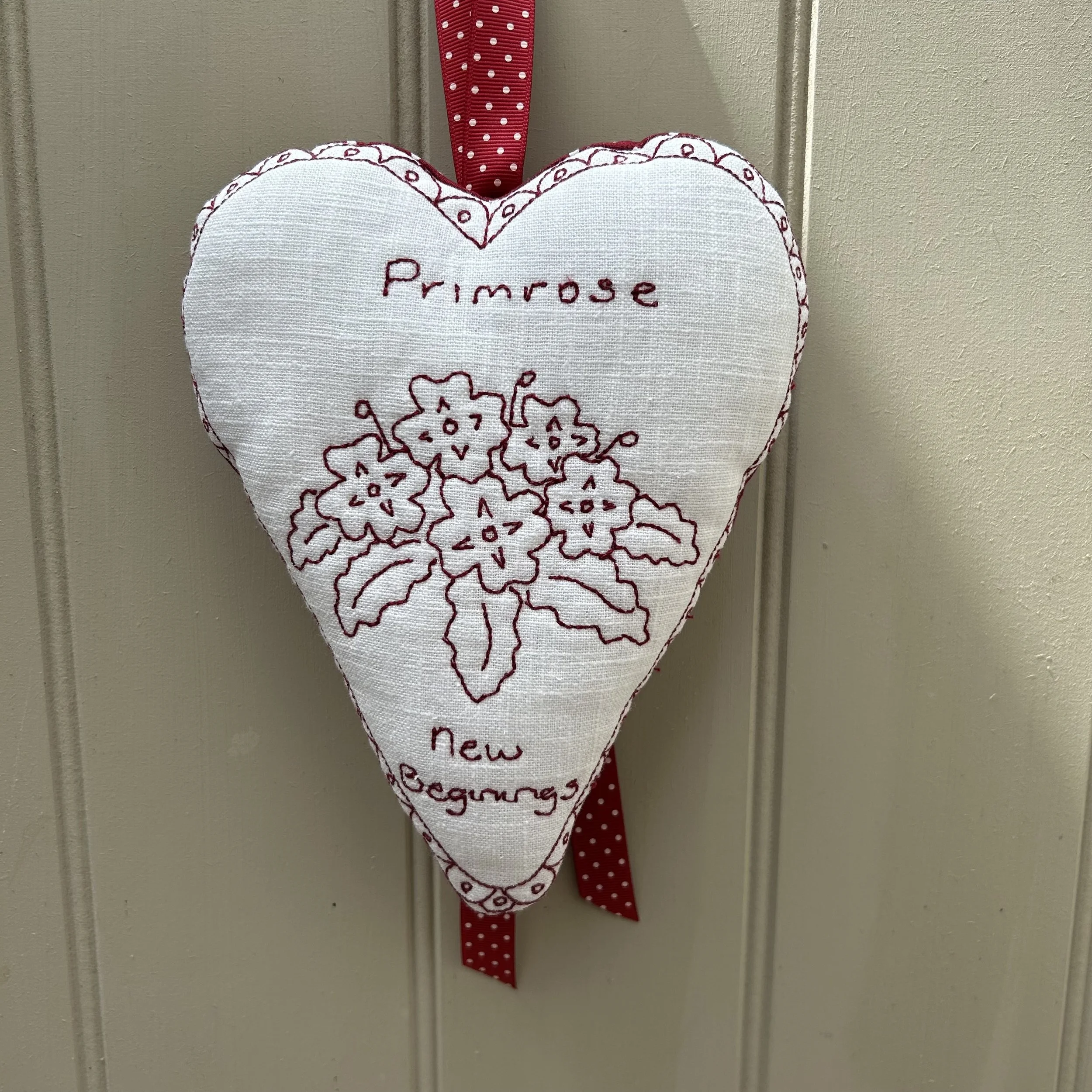 Heart embroideryパッドinアメスリタン Heart of Aghast Brooch - Drop Dead Red – VincaUSA